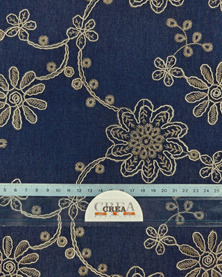Borduurwerk op jeans - bloemen II - À La Ville