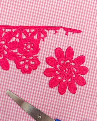 Sierlint - geborduurde bloemen - fluo-oranje
