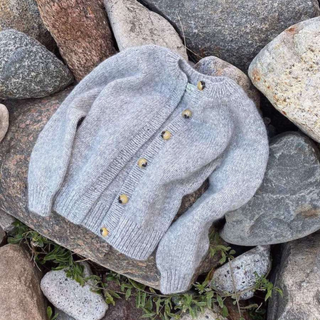 PetiteKnit - Novice Cardigan - Chunky Edition