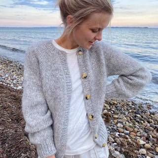 PetiteKnit - Novice Cardigan - Chunky Edition