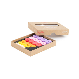 Katia - kleurrijke naaldstoppers